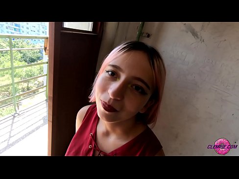 ❤️ Ikasle sentsuak arrotz bat zurrupatzen du kanpoaldean - Cum On His Face ❤️❌ Pornografia gurean eu.porngifmag-com.ru ☑